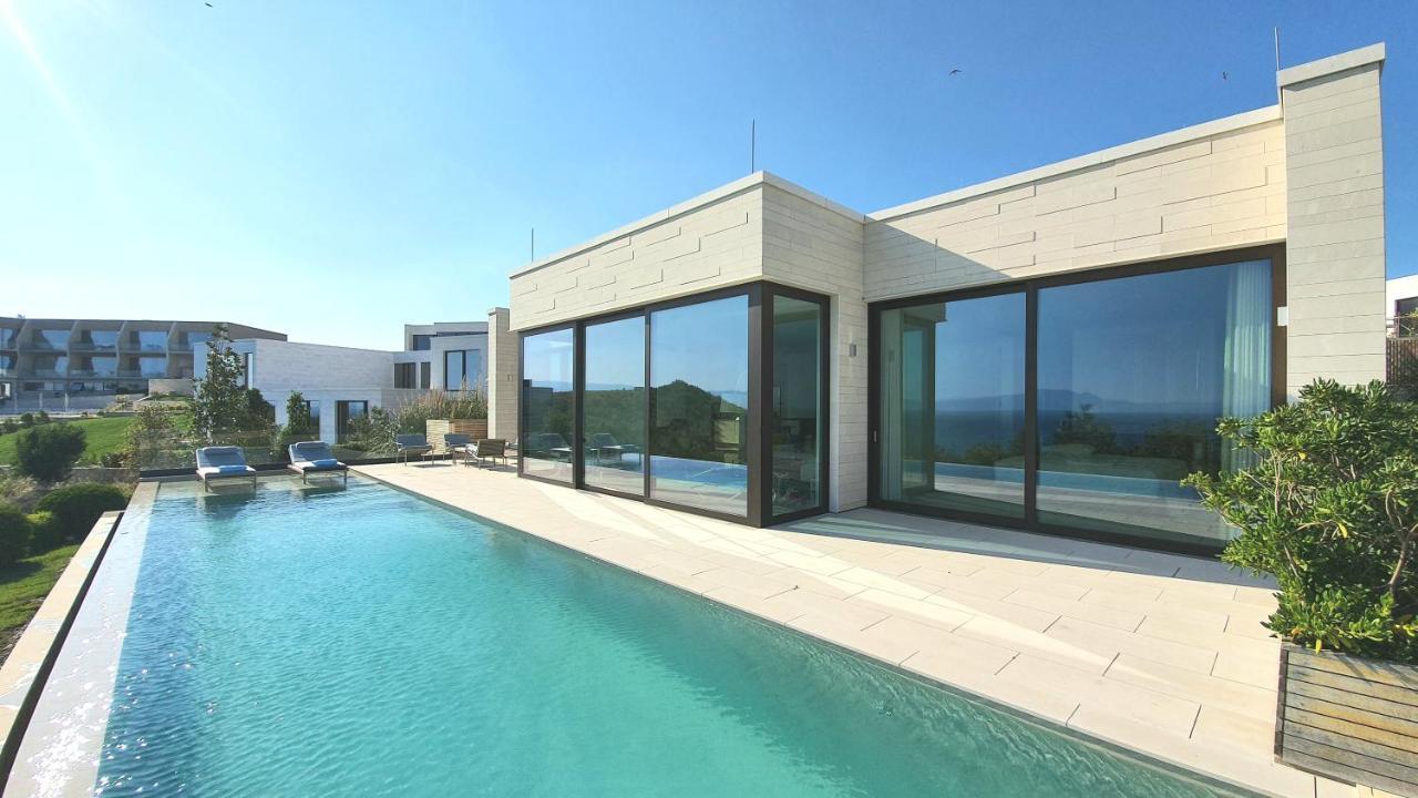 Prive Infinity Villa *